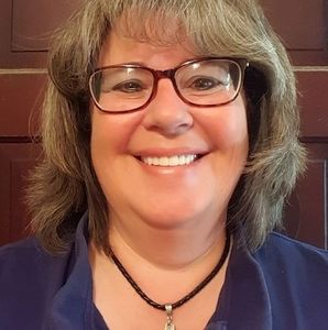 Meet your Posher, Dana